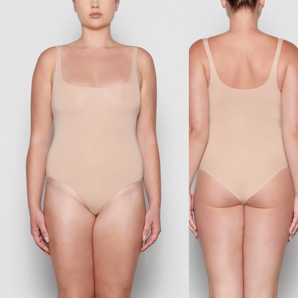 SKIMS Tops - SKIMS Essential Scoop Neck Bodysuit in Sandstone Tan Nude Thin Strap Size XXS/XS